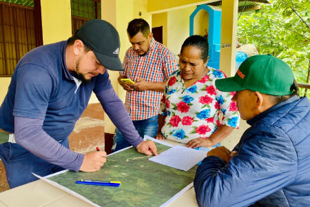 imagen mujeres de Asmuirco custodian el Bosque Andino en Tolima
